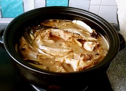 炖鱼头泡饼