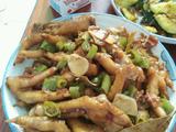 小辣椒烧鸡脚