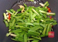 羊血炒韭菜的做法图解5