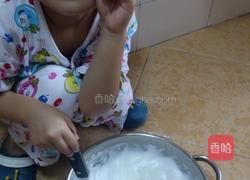 ＃乐享陶瓷＃宝宝第一次做蛋糕（电饭锅版）的做法图解3