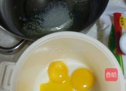 ＃乐享陶瓷＃宝宝第一次做蛋糕（电饭锅版）的做法图解2