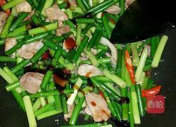 蒜薹炒肉的做法图解4