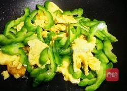 苦瓜炒蛋的做法图解5