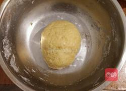 酥香麻花的做法图解1