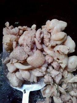 把肉切成小块怎么做 MjUwX2MxXzA