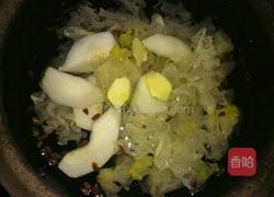 秋季滋润雪耳糖水的做法图解3