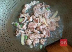 蒜苔炒肉的做法图解5