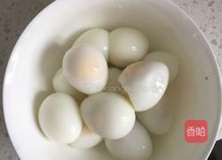 生活小窍门:巧扒鹌鹑蛋的做法图解6