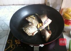 快煮鲫鱼豆腐汤的做法图解4