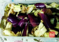 红烧肉焖茄子的做法图解1
