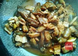 红烧肉焖茄子的做法图解12