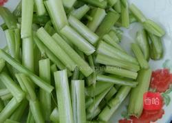 肉炒芹菜的做法图解2