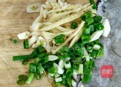 土豆炒鸡蛋的做法图解2