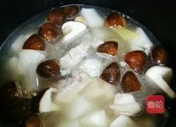 龙骨萝卜香菇汤的做法图解9
