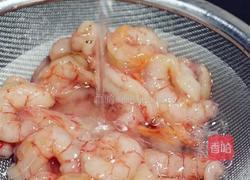 滑蛋虾仁的做法图解2