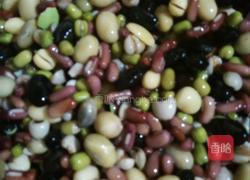 杂粮豆浆的做法图解1