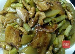 酸黄瓜豇豆炒肉的做法图解6