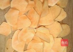 蒜炒红薯的做法图解2