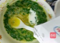 滑蛋虾仁的做法图解4