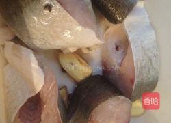 红烧白鲢鱼的做法图解1