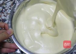 戚风蛋糕的做法图解9