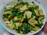 蒜苗炒豆腐