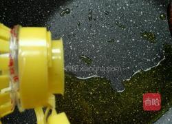 芝麻丝瓜炒鸡蛋的做法图解4