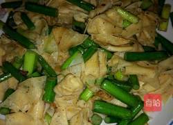 蒜苔炒百叶的做法图解7