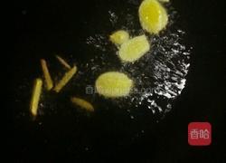 鲫鱼汤的做法图解3
