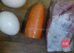 肉沫蛋卷的做法图解1
