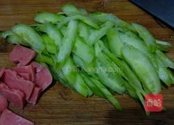 黄瓜超火腿的做法图解1