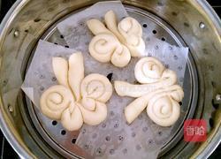 蝴蝶花卷的做法图解9