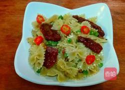 意大利面（鳀鱼蕃茄干蝴蝶面）的做法图解13