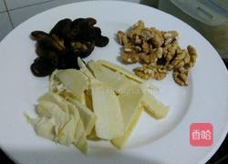 核桃香菇冬笋煲鸡的做法图解3