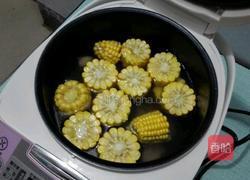 胡萝卜玉米排骨汤的做法图解3
