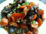 胡萝卜炖牛肉！