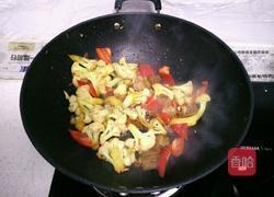 腊肉干煸菜花的做法图解8