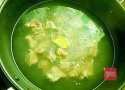 海带玉米排骨汤的做法图解3