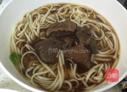 卤牛腩汤面的做法图解8