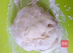 白菜剩扣肉包子的做法图解9