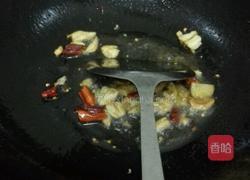 酸菜扣肉的做法图解4
