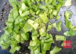 青椒蛋炒饭的做法图解5