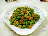 豌豆炒肉丁