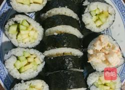 紫菜包饭配大虾沙拉的做法图解7
