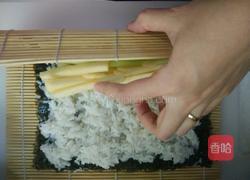 紫菜包饭配大虾沙拉的做法图解5