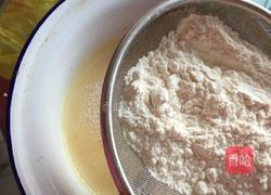 芝麻肉松蛋糕卷！的做法图解8