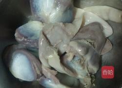 青红椒炒鸭胗、心的做法图解1