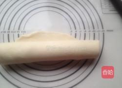 白白胖胖一发小花卷的做法图解6