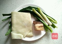 腊肉炒豆丝的做法图解1