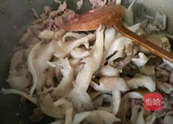 蘑菇炒肉的做法图解4